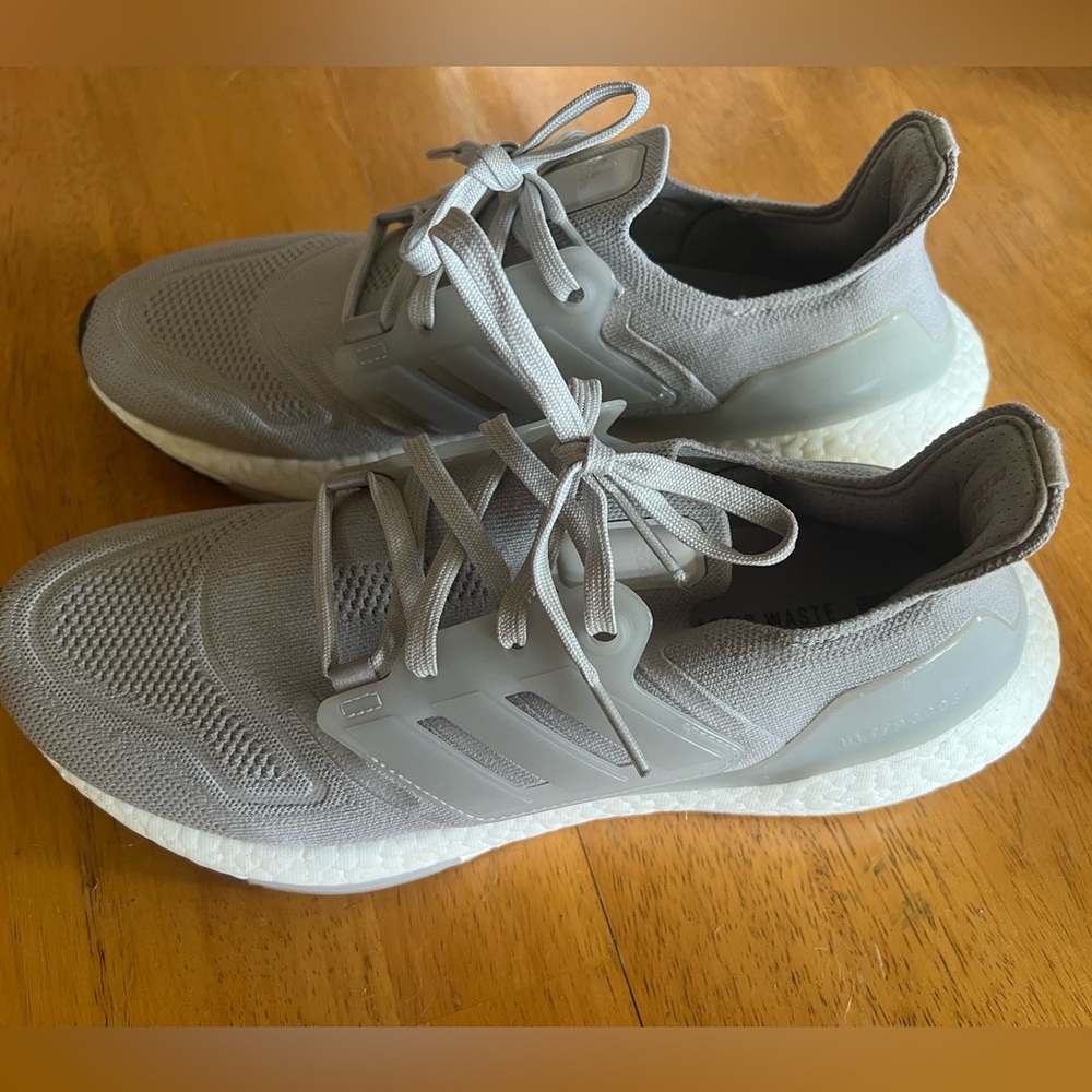 Adidas Ultraboost 22 Men’s Size 10